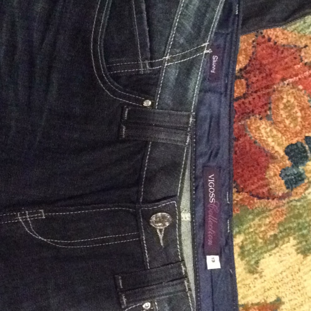 Jeans - Picture 2 of 3